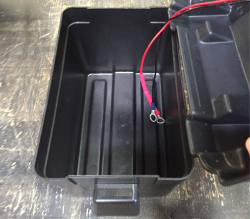 KIT-SMBB11, Battery Box with Solar Panel Attached - Image 2